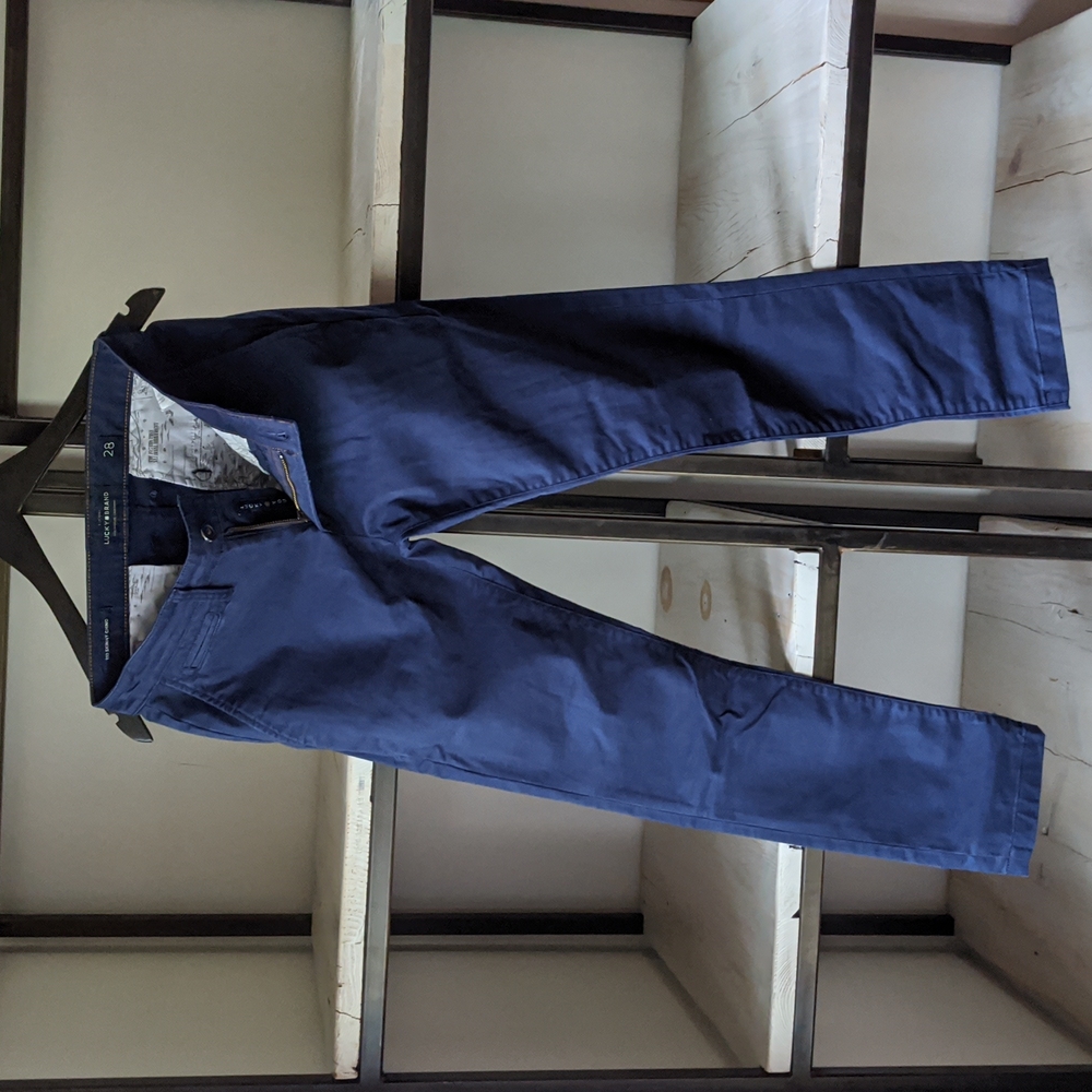 Lucky Brand 110 Skinny Chino